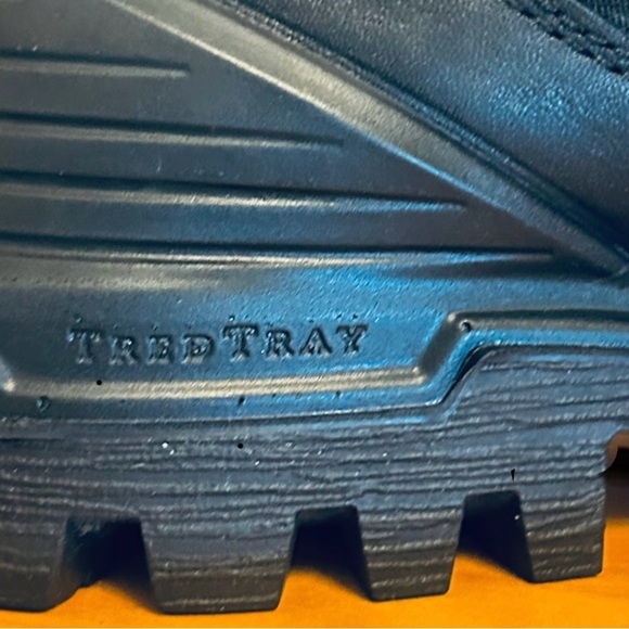 ECCO Women's Tredtray Black Leather Chelsea Boot! - Picture 11 of 15